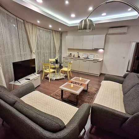 Urban Vibe Apartments Скопье Экстерьер фото