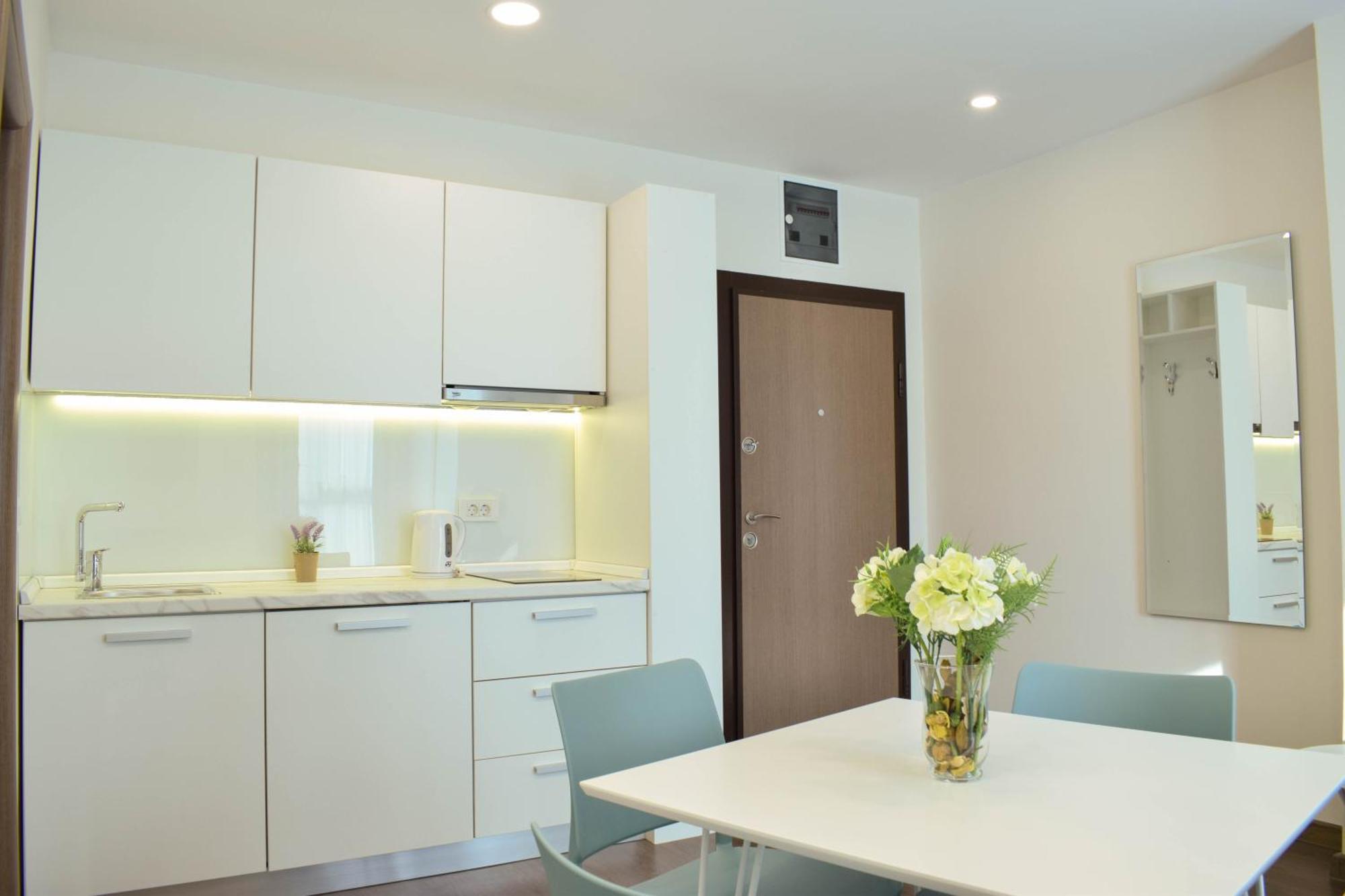 Urban Vibe Apartments Скопье Экстерьер фото
