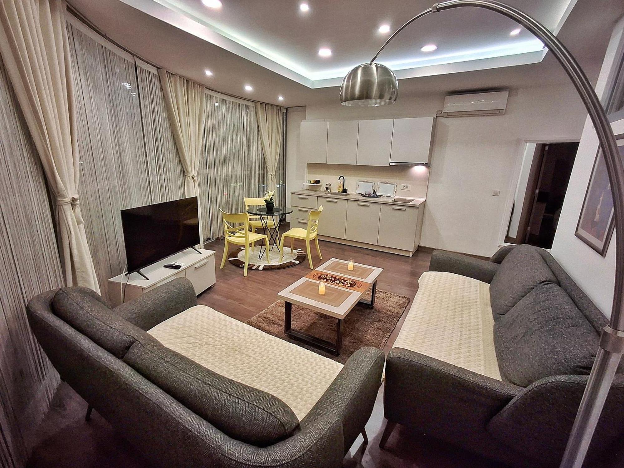 Urban Vibe Apartments Скопье Экстерьер фото